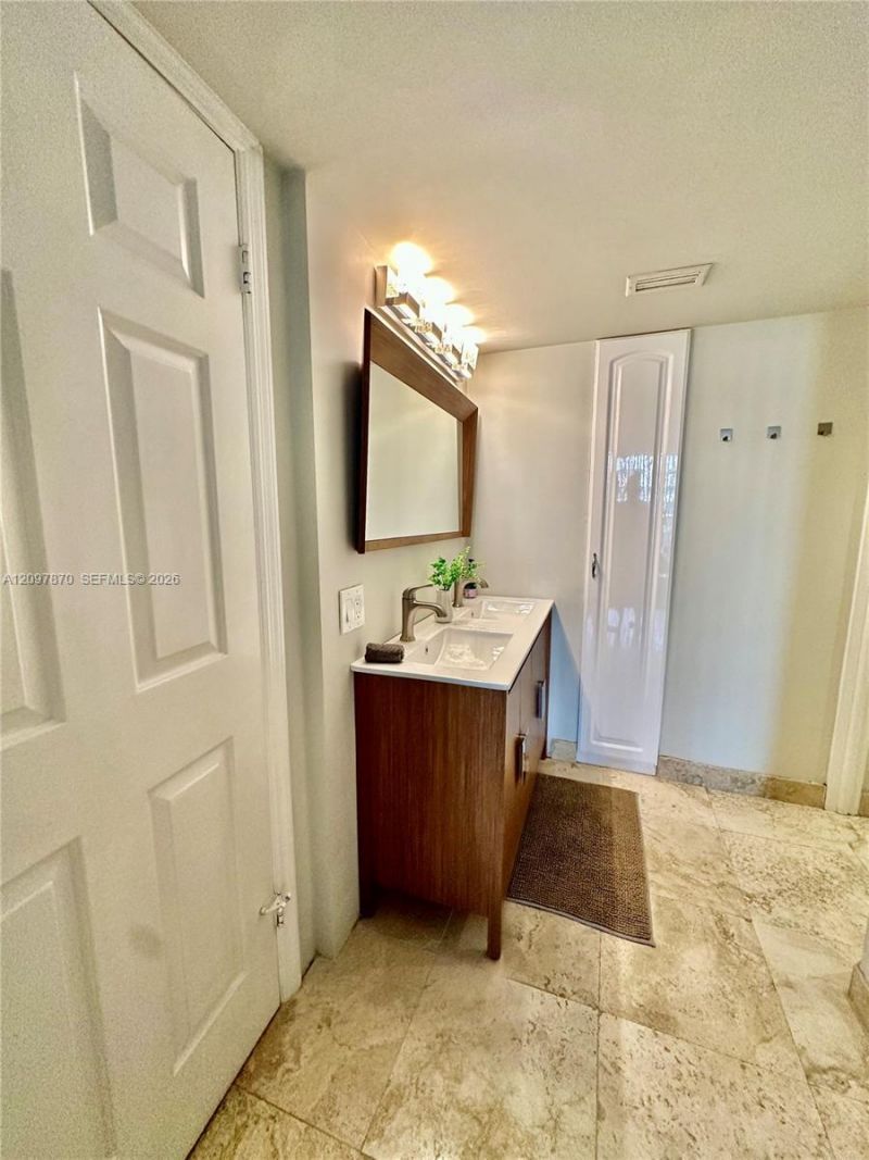 3031 N Ocean Blvd , Unit 404, Fort Lauderdale, FL 33308 Photo