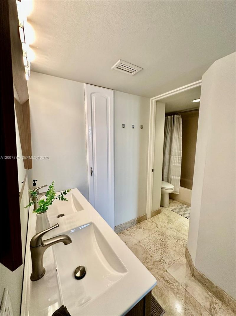 3031 N Ocean Blvd , Unit 404, Fort Lauderdale, FL 33308 Photo