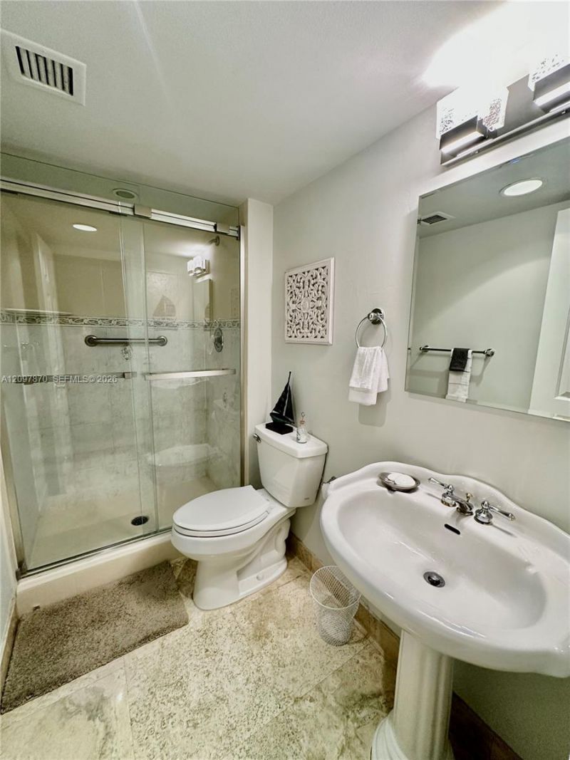 3031 N Ocean Blvd , Unit 404, Fort Lauderdale, FL 33308 Photo