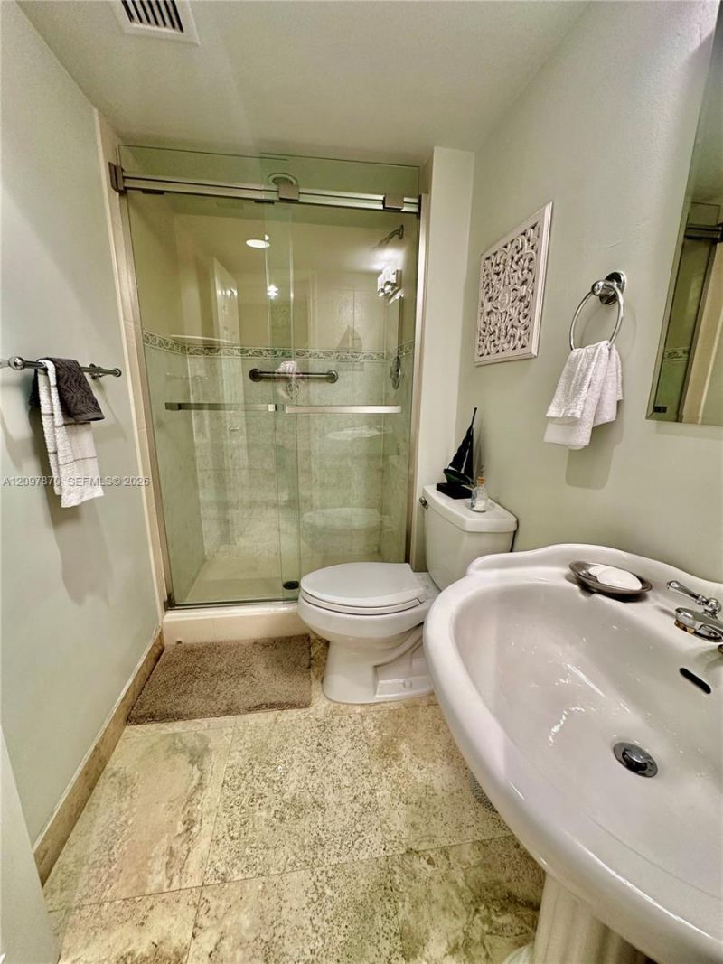 3031 N Ocean Blvd , Unit 404, Fort Lauderdale, FL 33308 Photo