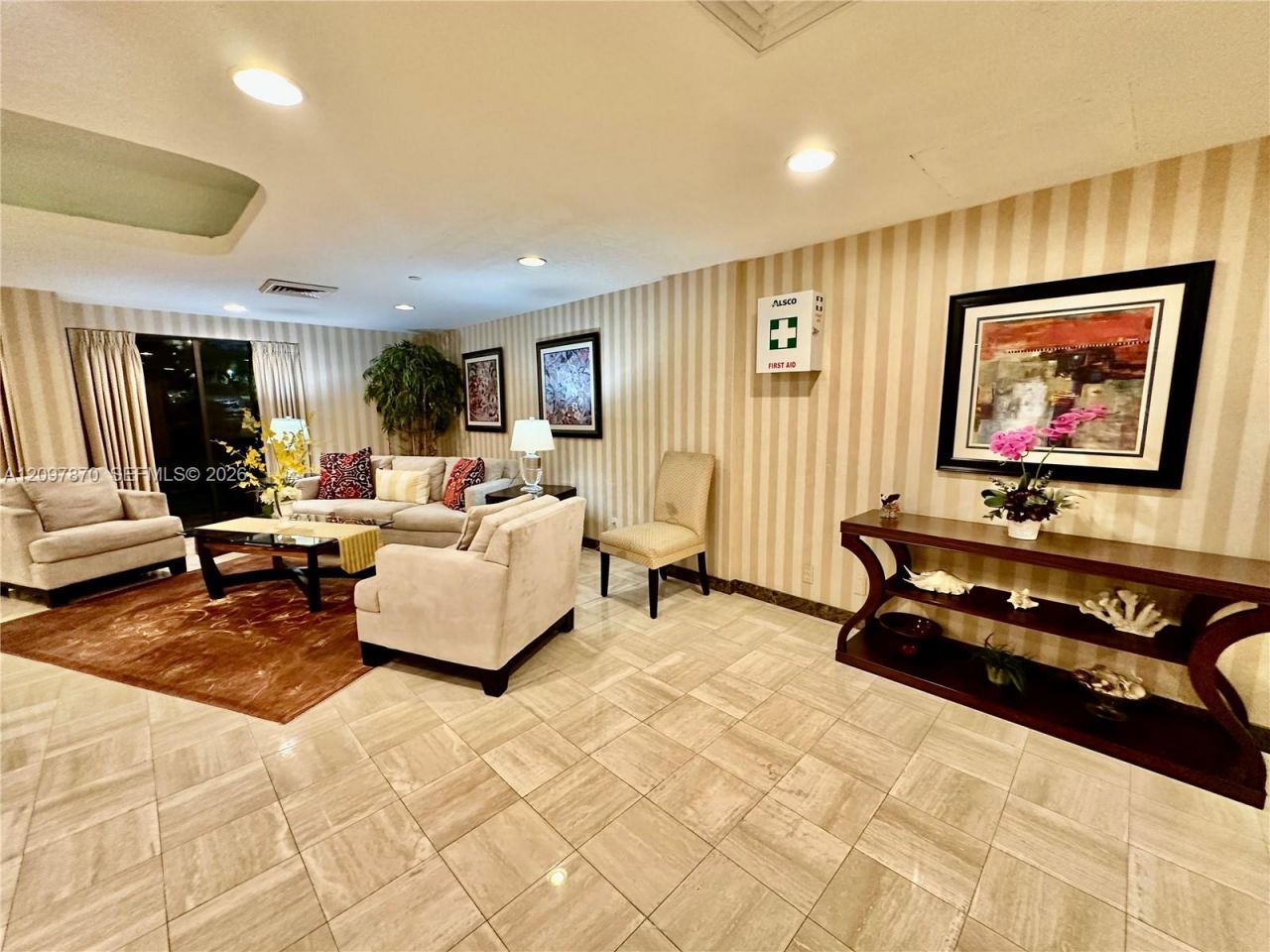 3031 N Ocean Blvd , Unit 404, Fort Lauderdale, FL 33308 Photo