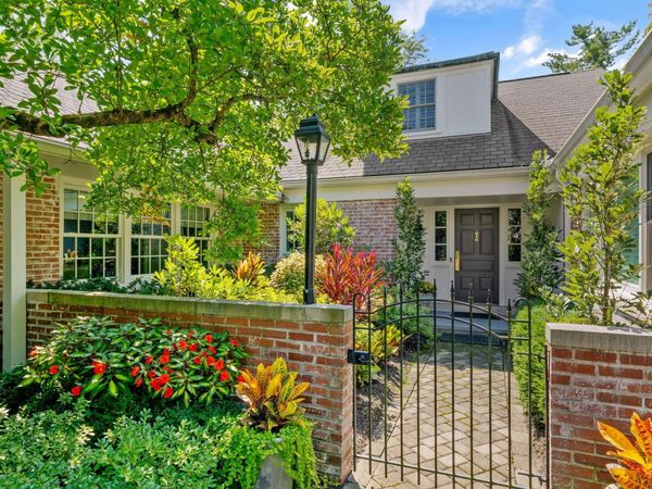 150 Ashbourne Road , Bexley, OH 43209