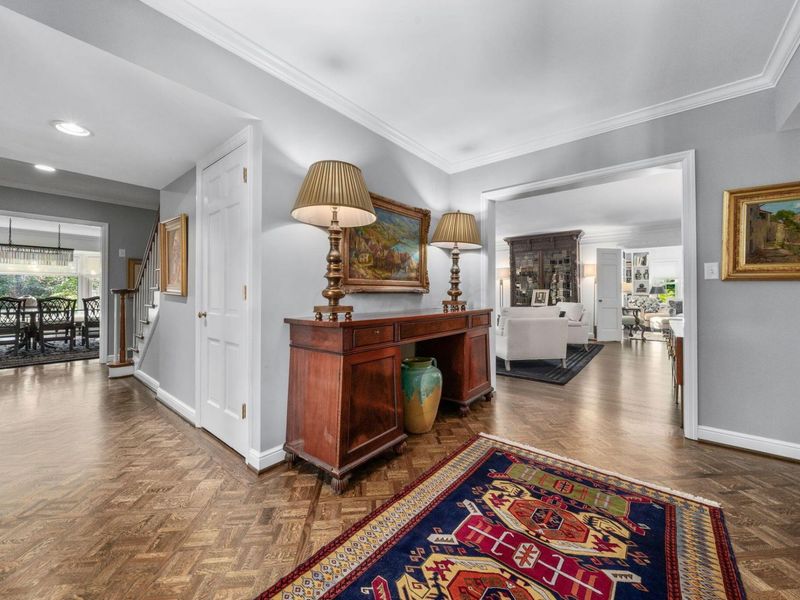 150 Ashbourne Road, Bexley, OH 43209 Photo 4
