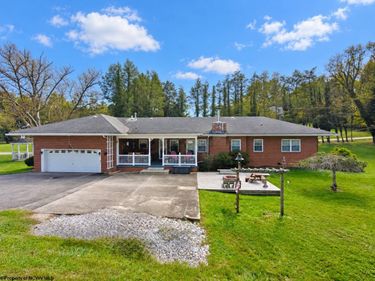 1 Circle Drive, Fairmont, WV 26554