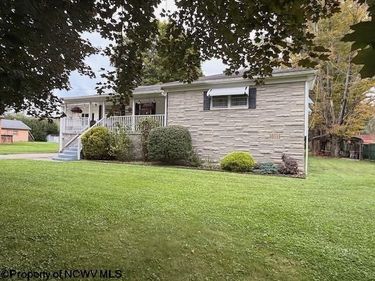 106 Lough Lane, Elkins, WV 26241