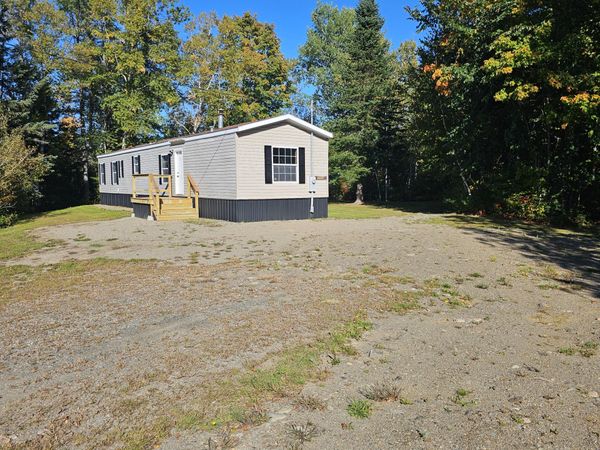 156 Benedicta Road , Sherman, ME 04776