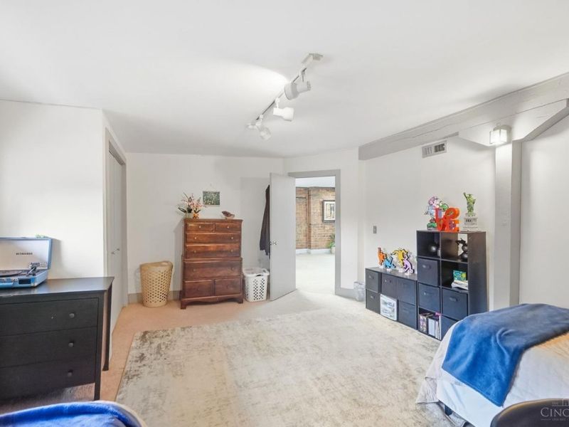 1126 Walnut Street, Unit 5, Cincinnati, OH 45202 Photo 33