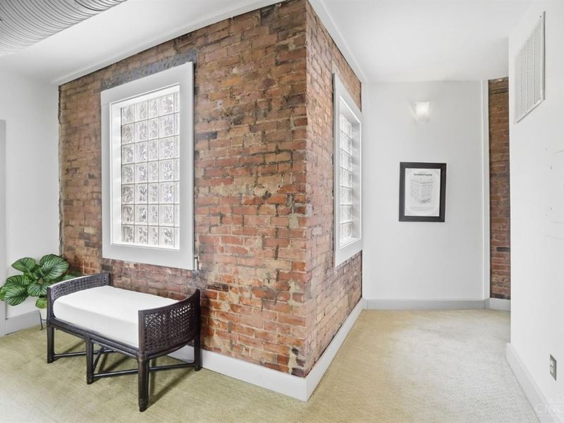1126 Walnut Street, Unit 5, Cincinnati, OH 45202 Photo 8