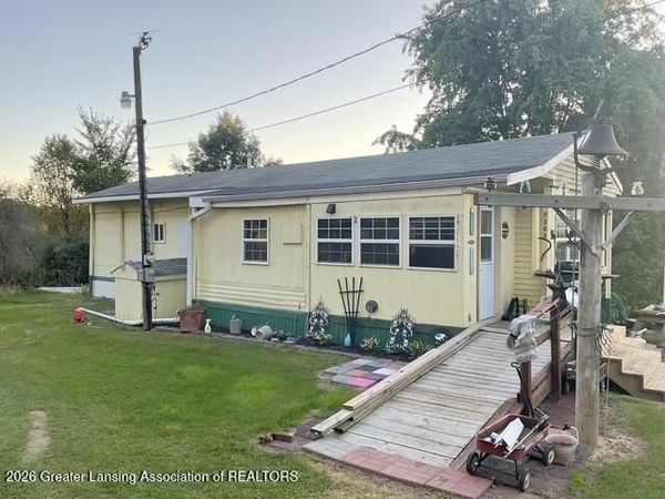 7262 Mcdonald Road, Olivet, MI 49076