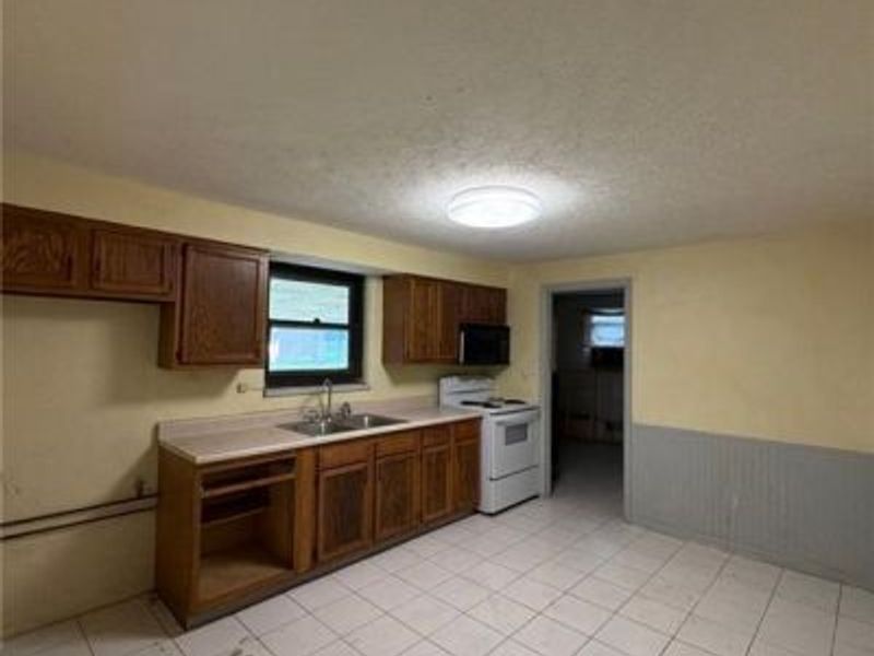 44 Orchard Avenue, Englewood, OH 45322 Photo 5