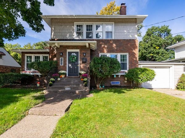 332 Forest Road , Davenport, IA 52803