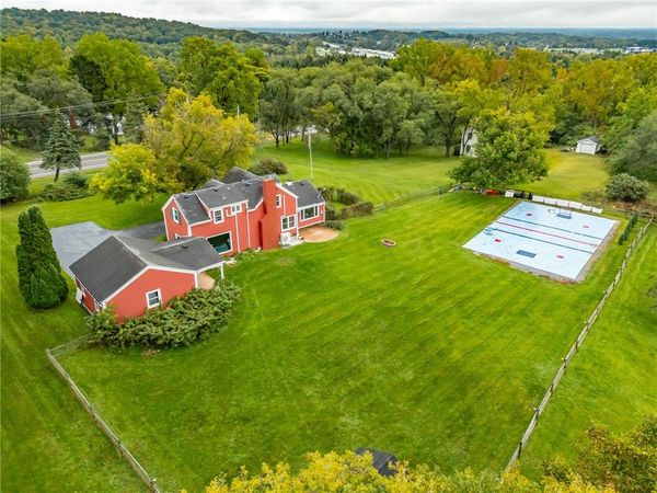 718 High Street , Victor, NY 14564