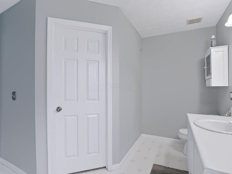 1904 Ashburn Drive, Delaware, OH 43015 Photo 37