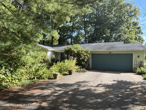 166 Brookhill Road, Sugarloaf, PA 18249