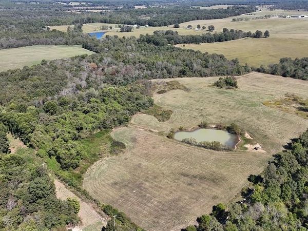 3874 State Highway 21 , Doniphan, MO 63935