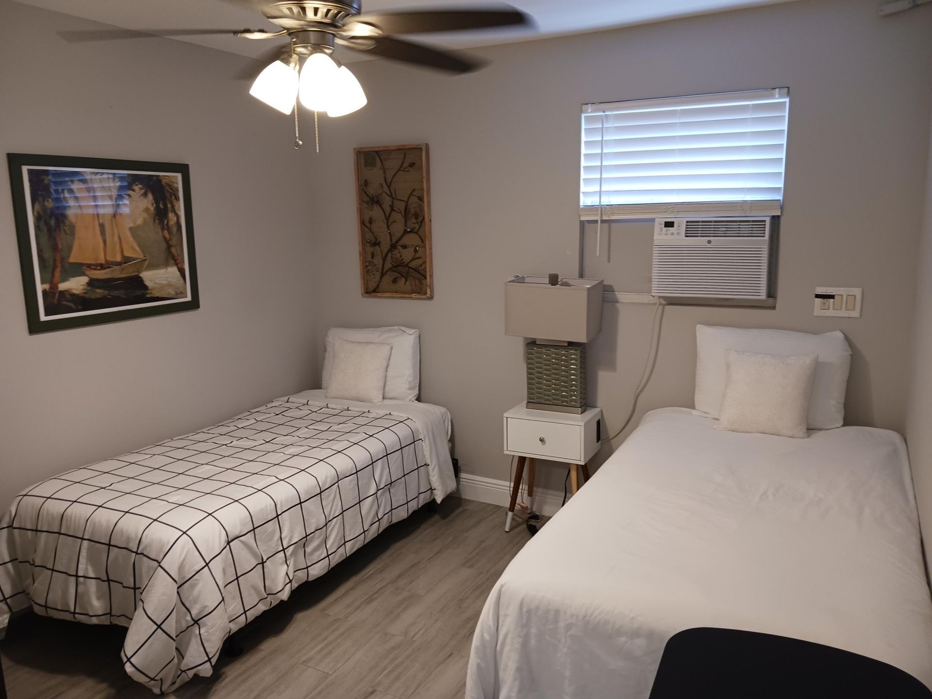 519 Cottage 31st Street, West Palm Beach, FL 33407 Photo
