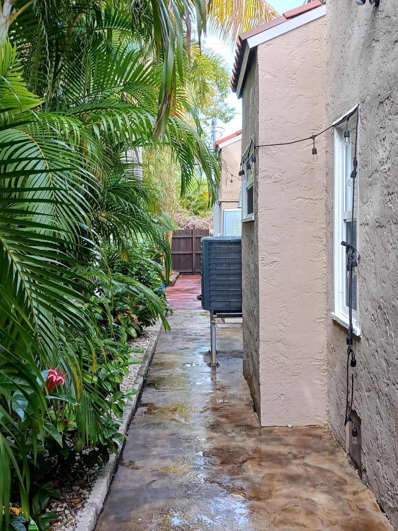 519 Cottage 31st Street, West Palm Beach, FL 33407 Photo