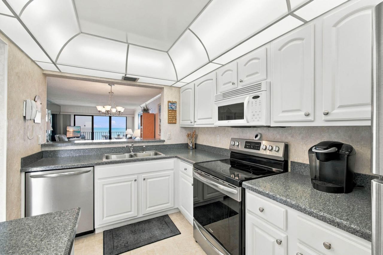 7400 S Ocean Drive, Unit E-802, Jensen Beach, FL 34957 Photo