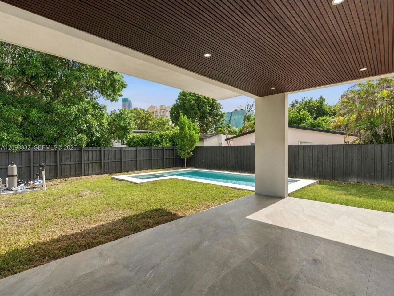 353 SW 23rd Rd , Miami, FL 33129 Photo