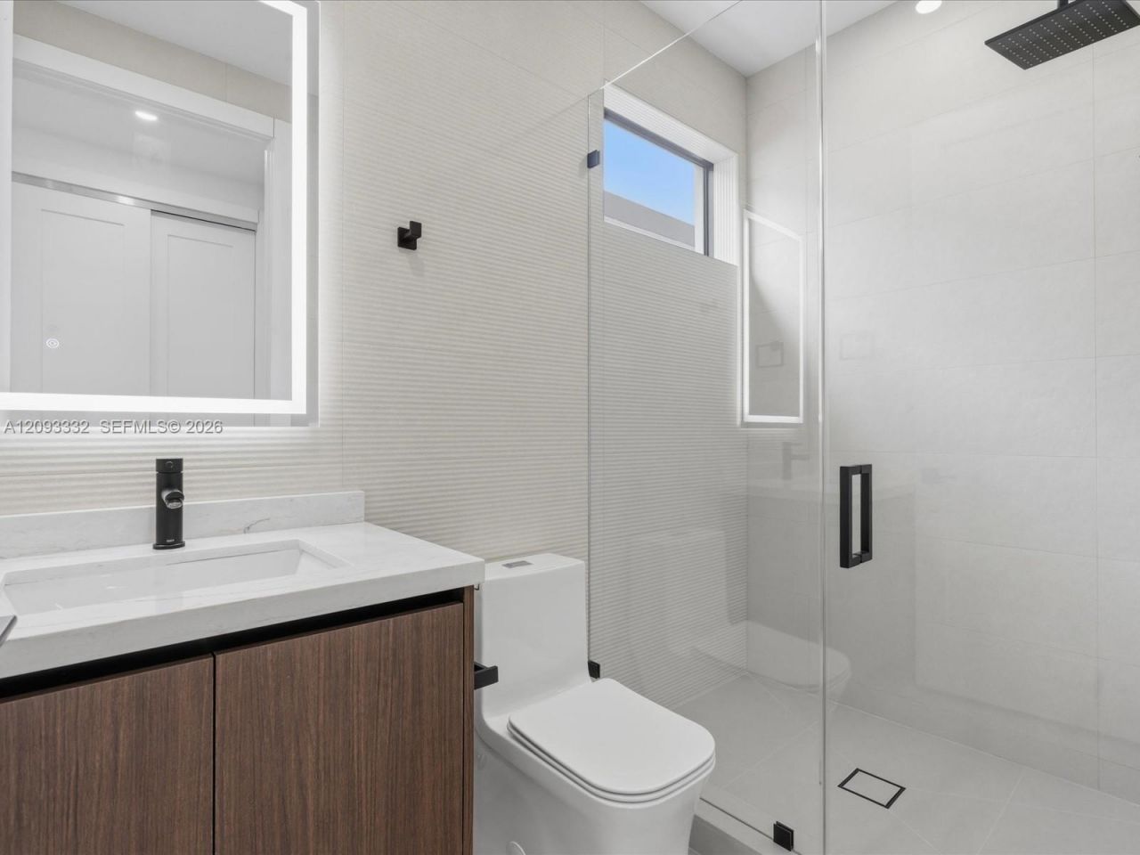 353 SW 23rd Rd , Miami, FL 33129 Photo
