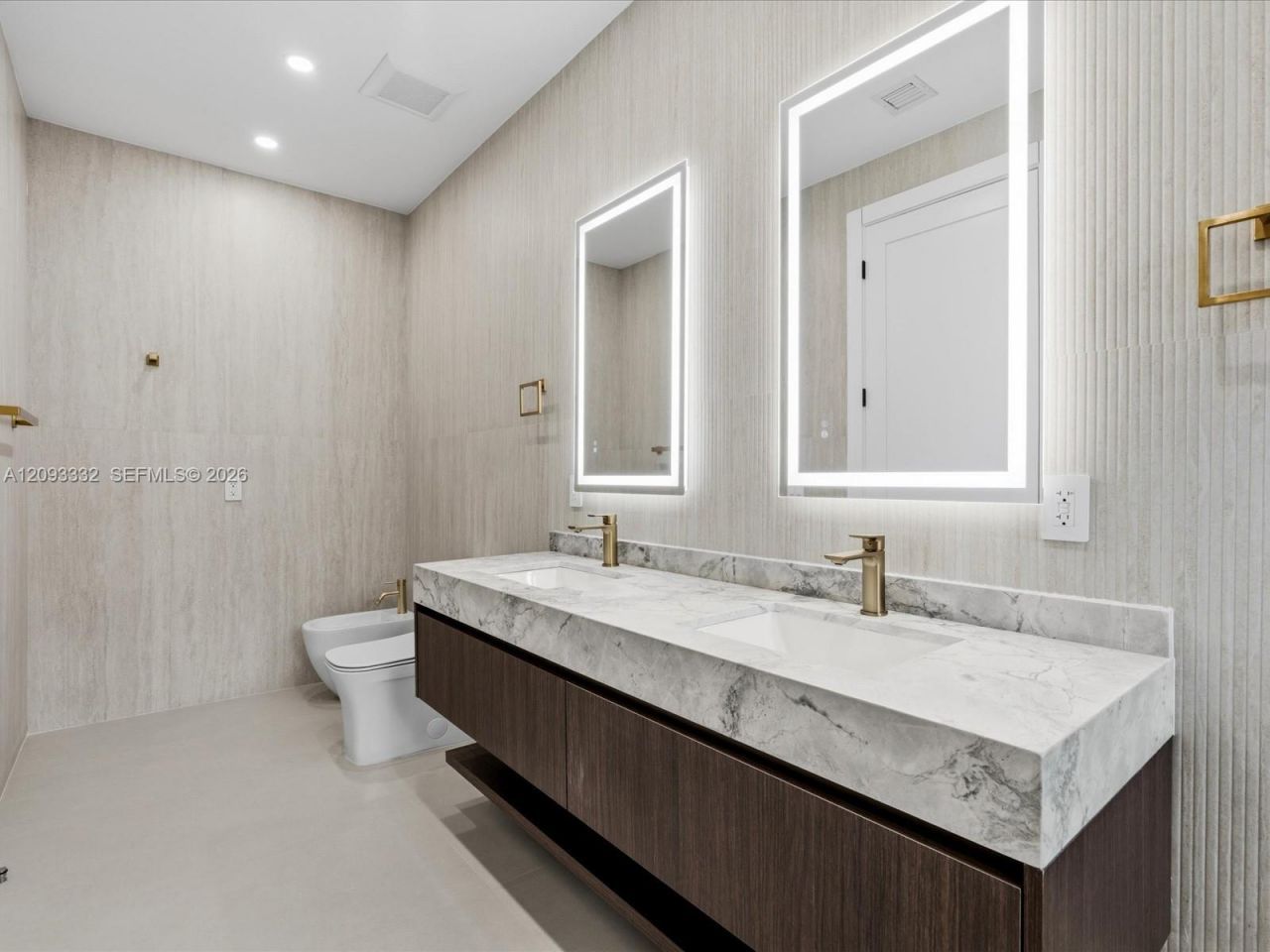 353 SW 23rd Rd , Miami, FL 33129 Photo