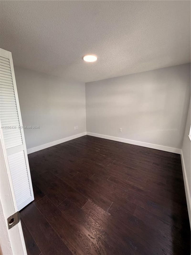 1021 Mockingbird Ln, Unit 404, Plantation, FL 33324 Photo