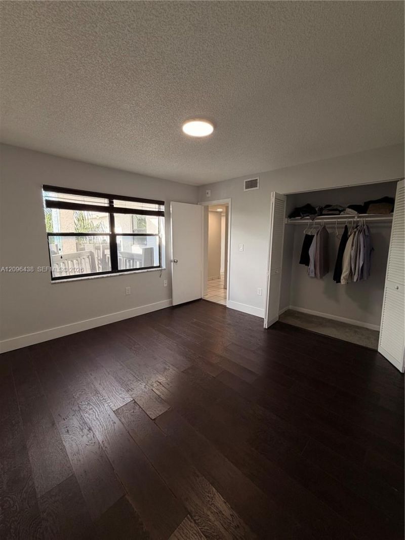 1021 Mockingbird Ln, Unit 404, Plantation, FL 33324 Photo