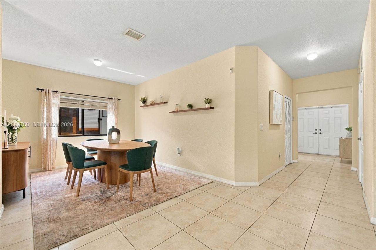 1504 SE 5th St , Homestead, FL 33033 Photo