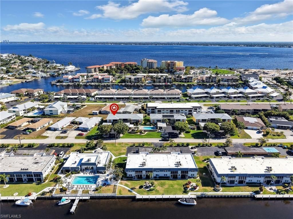 4021 SE 19th Ave, Unit 201, Cape Coral, FL 33904 Photo