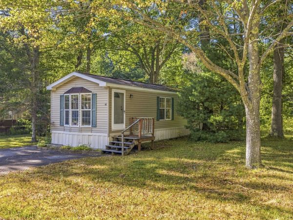 44 Caincrest Road, York, ME 03909