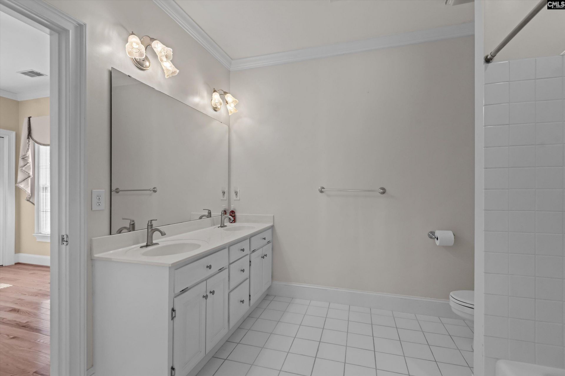 237 Sheringham Road  Photo 37
