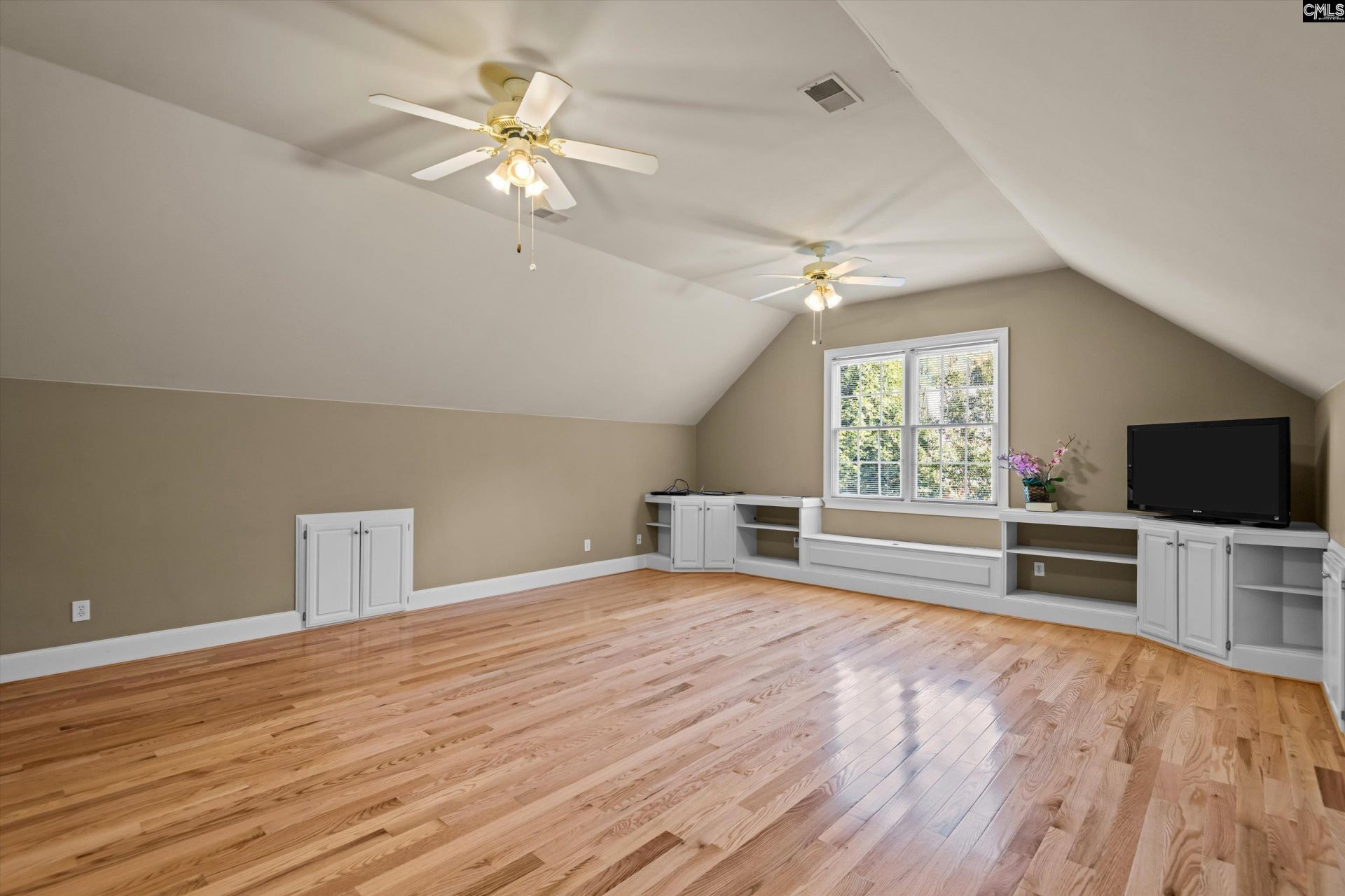 237 Sheringham Road  Photo 40