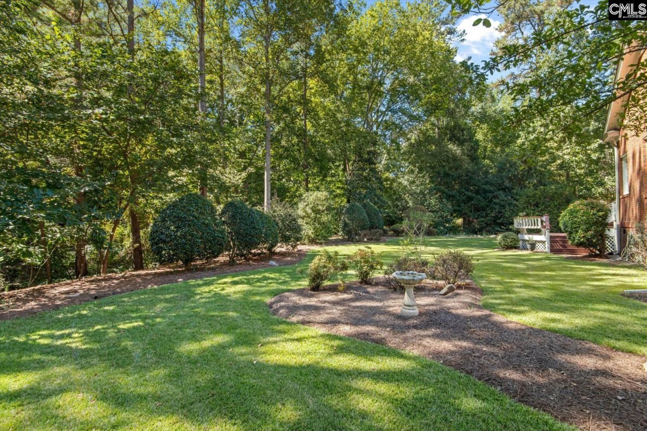 237 Sheringham Road  Photo 46
