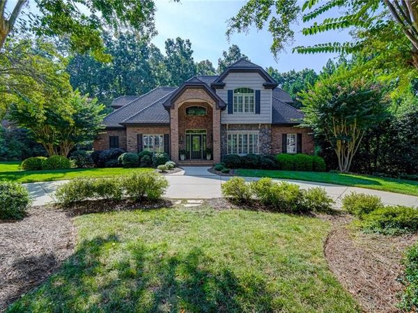 3736 Burbank Lane, Winston-Salem, NC 27106