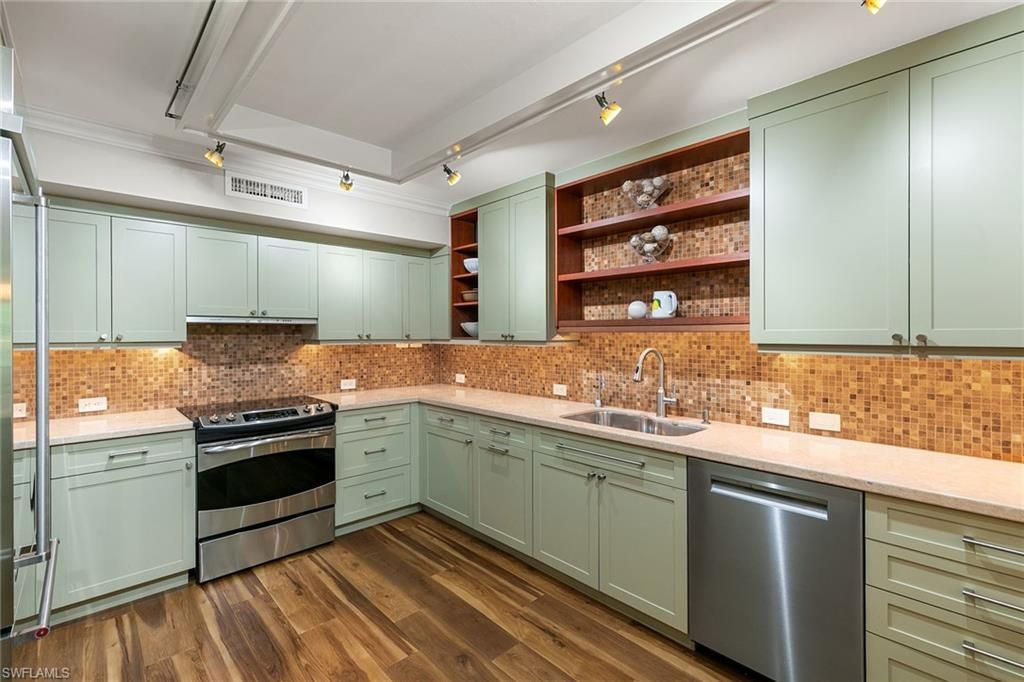 104 Wilderness Dr, Unit 341, Naples, FL 34105 Photo