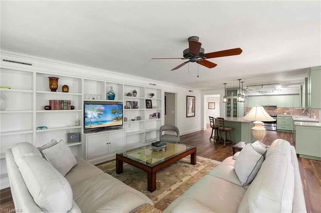 104 Wilderness Dr, Unit 341, Naples, FL 34105 Photo