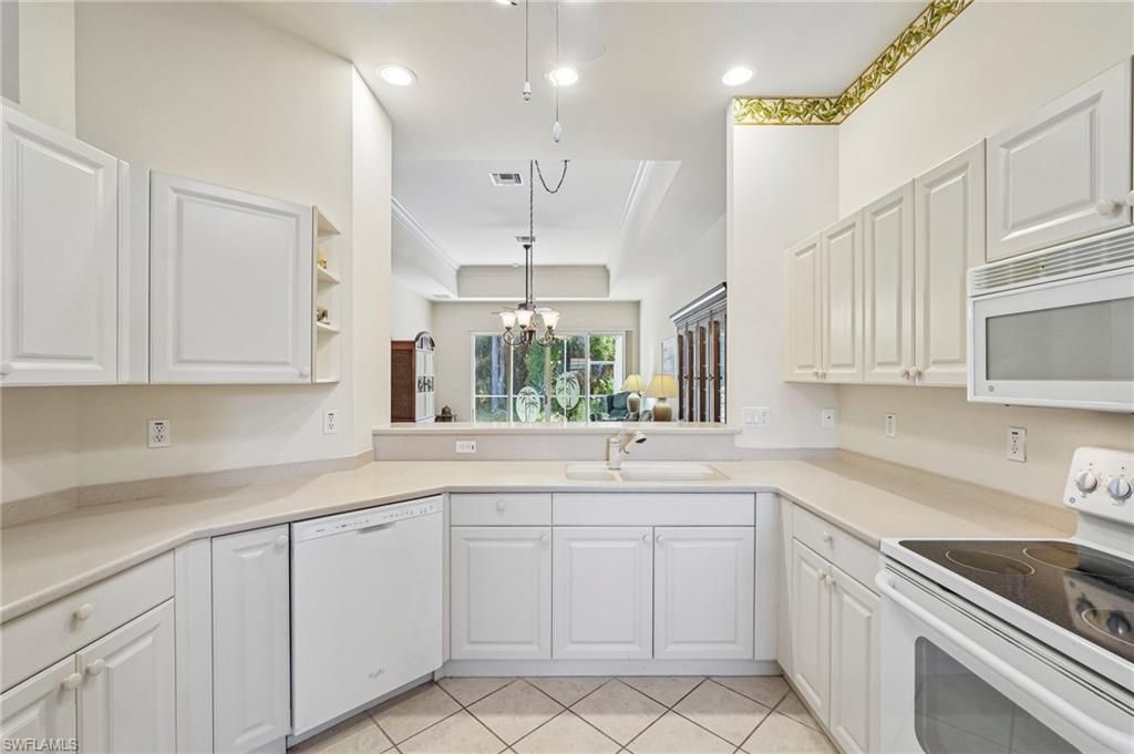 7951 Haven Dr , Unit 1, Naples, FL 34104 Photo