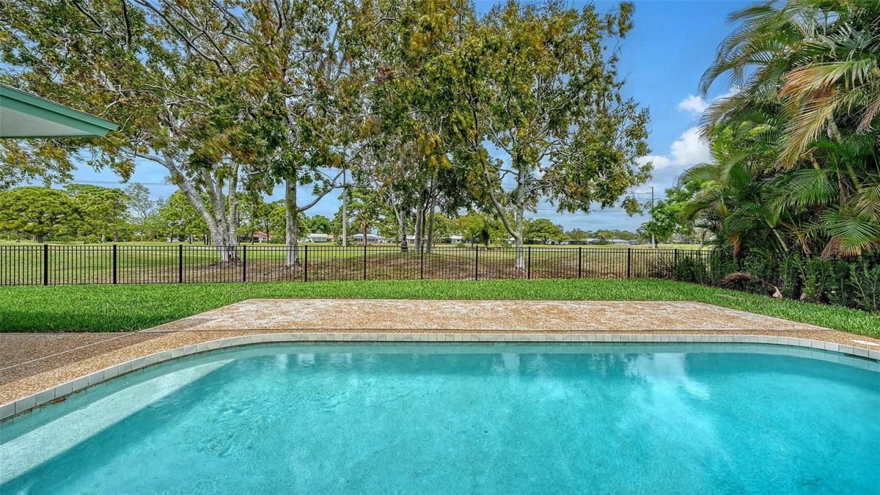 1967 Brookhaven Drive, Sarasota, FL 34239 Photo
