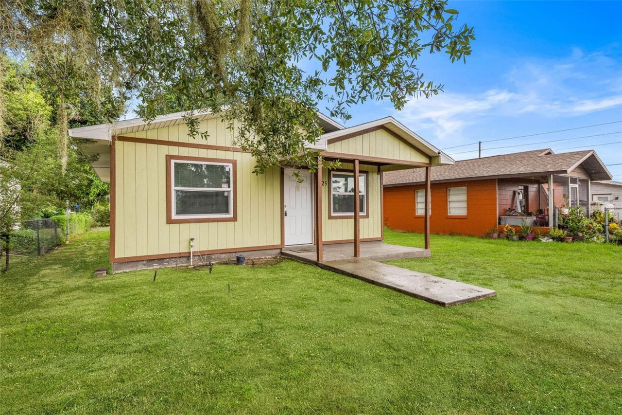 825 Booker Avenue , Sebring, FL 33870 Photo