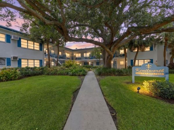 800 BEACH DRIVE NE, Unit 1, ST PETERSBURG, FL 33701