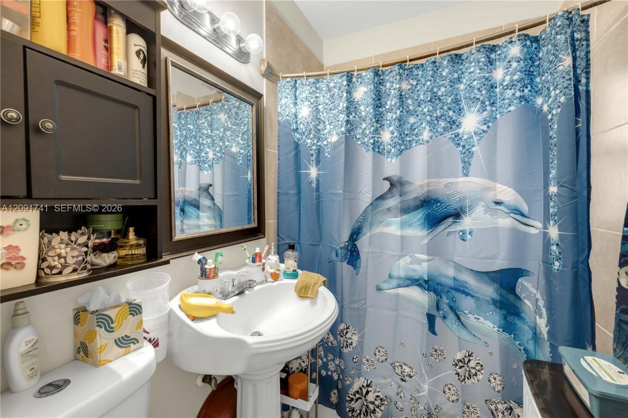 3451 SW 9th Ter , Unit 3 aka unit, Miami, FL 33135 Photo