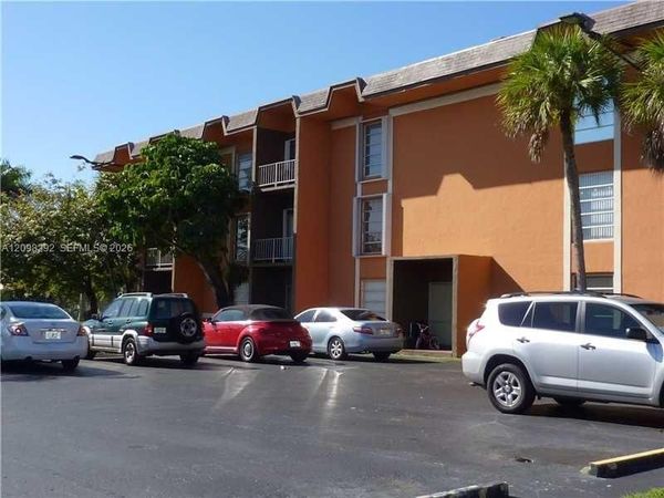 9417 SW 76th St , Unit X26, Miami, FL 33173