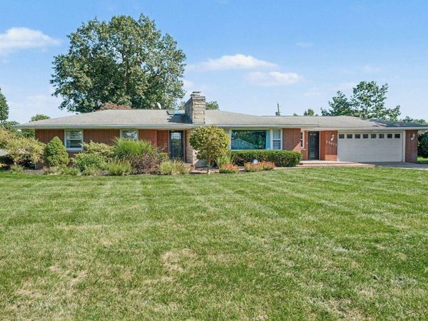 55912 Riverdale Drive, Elkhart, IN 46514