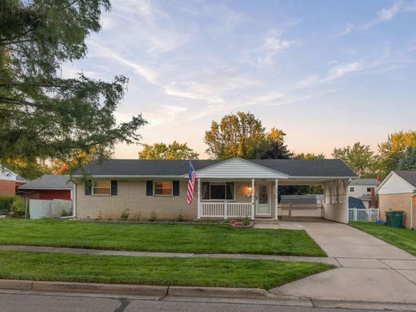 223 Harper Drive, Saline, MI 48176
