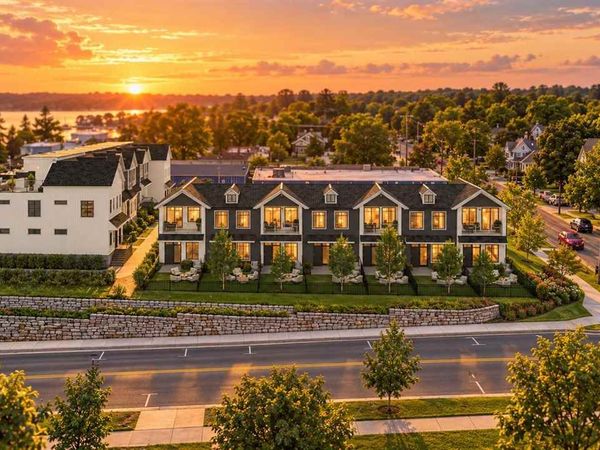 5 Uptown Lane, Unit 6, Charlevoix, MI 49720