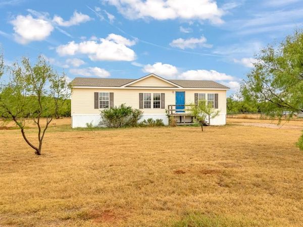 1309 Warren Street, Buffalo Gap, TX 79508