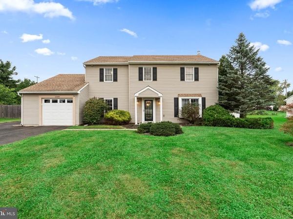1549 HARTSVILLE CIRCLE, WARMINSTER, PA 18974