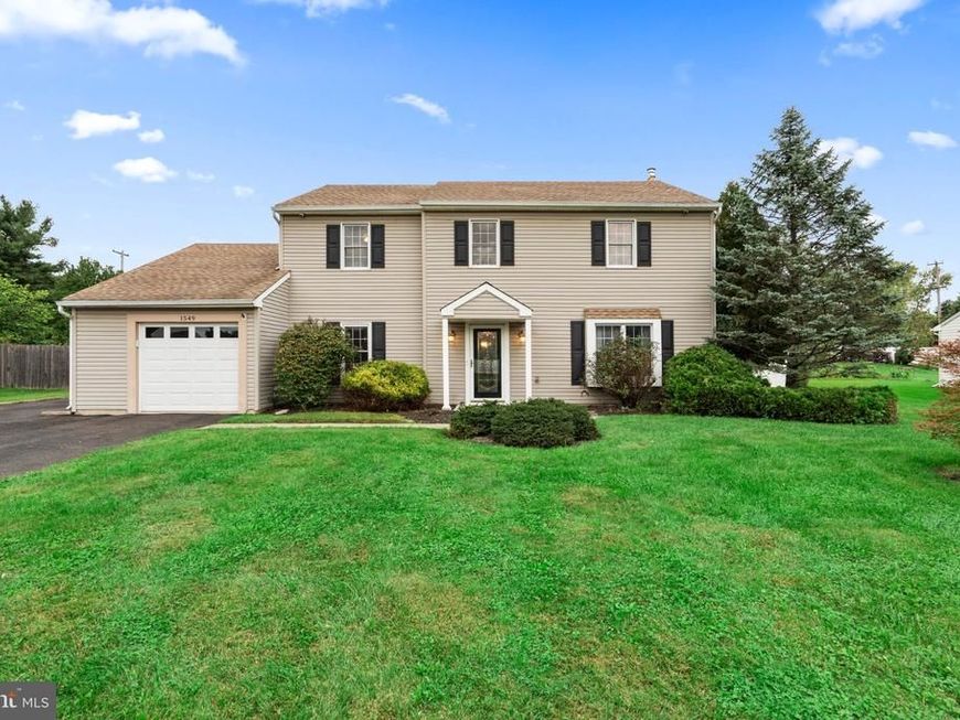 1549 Hartsville Circle, Warminster, PA 18974 Main Photo