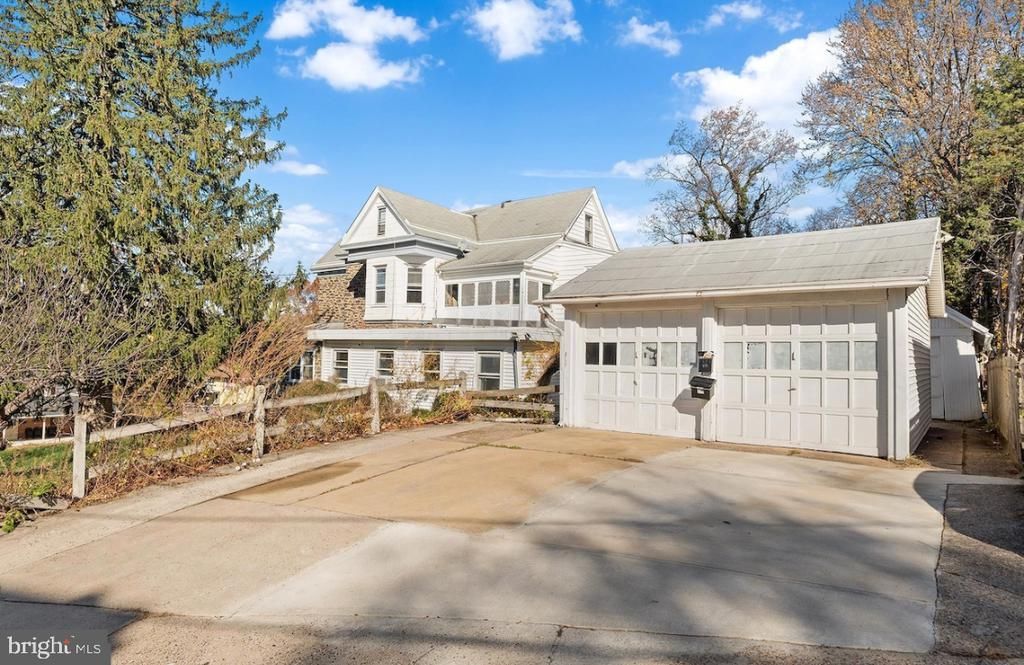 7301 CHESTNUT AVENUE, MELROSE PARK, PA 19027