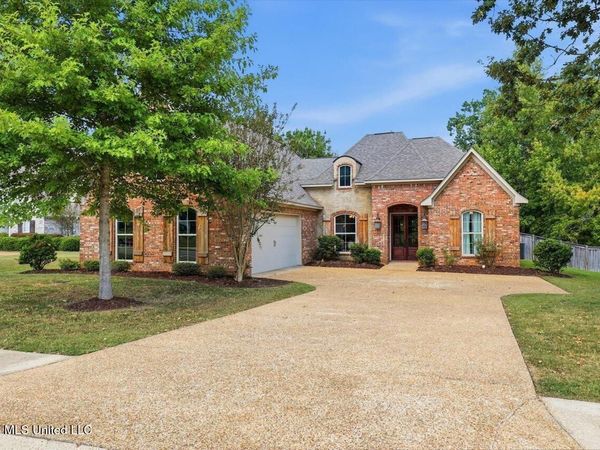 222 Legacy Drive, Brandon, MS 39042